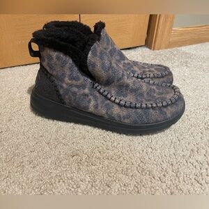 Women’s Hey Dude Sherpa leopard slip on boots